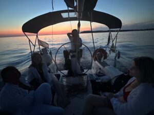 Night Sailing girls1